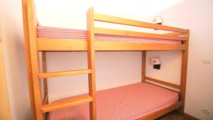 Résidence Parc Aux Etoiles - C213PAE - APPARTEMENT 2 CHAMBRES AVEC BALCON MAE-8814