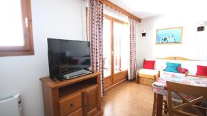 Résidence Parc Aux Etoiles - C212PAE - APPARTEMENT 2 CHAMBRES AVEC BALCON MAE-9024