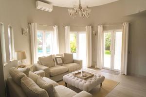 Private Vilamoura Villa with Pool and Large garden