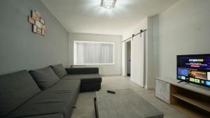 3 BR Home in Manchester