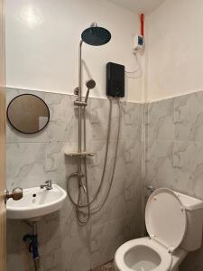Hillside Station - AC Room - 06B