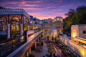 Swaroop Vilas - Lake Facing Boutique Hotel