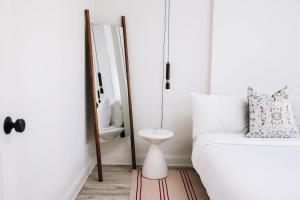 The Neighborhood Hotel - Lincoln Park 501 - Three Bedroom Penthouse