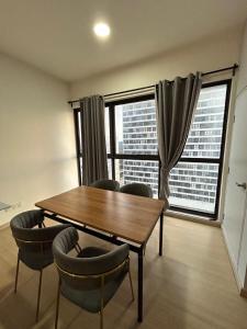 12 Comfortable Unit Near MRT with Link Bridge