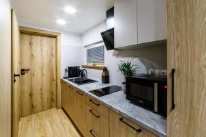 Sovanova a stylish cottage with a mountain view