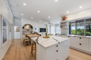3 BR Apartment Ocean Views