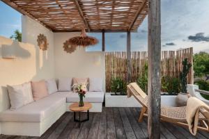 AMARA Ocean Living - Padang Padang