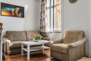 2BR Apt with Wi-Fi & Garden Access near Danube