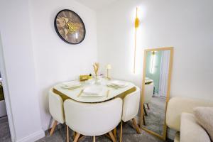 Stylish 1 BR Apartment Near Heathrow