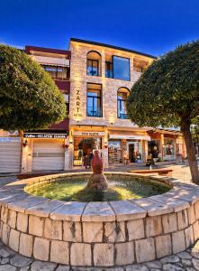 Z art Hotel