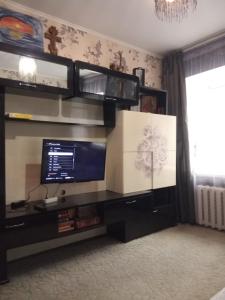 Рядом с Жд вокзалом Привоз