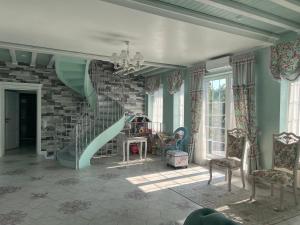 Dacha Del Mar