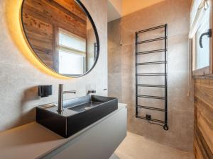 Chalet 5★, Hammam, 200 m des pistes, 10 pers, La Clusaz - FR-1-304-297