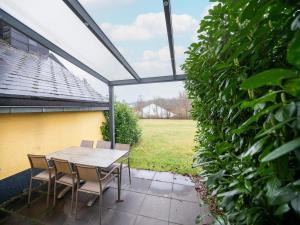 Nature retreat home in Hambachtal Holiday Park
