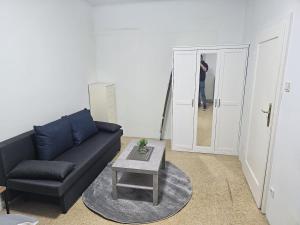Cozy Belvedere Apartment