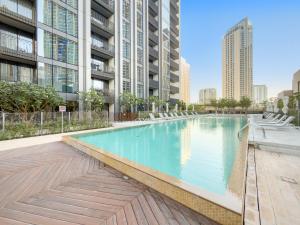 FIRST CLASS 3BR Creek View Luxury Retreat