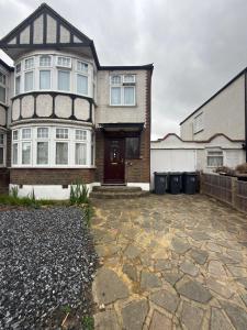 Spacious 3-Bd South Norwood Retreat, Free Parking