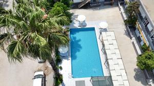 Hillside Apart Hotel & Side