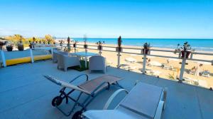 Davinci Seaview 2BDR Apartment Makenzy Larnaka