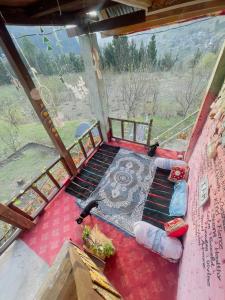 mj,s home