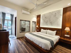 Hotel Premjees Paradise