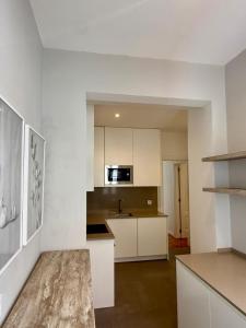 Charming new apartment with AC