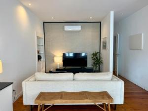 Charming new apartment with AC