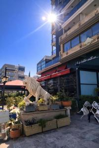 Lion Park Suites & Residence Hotel