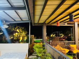 D lux garden resort