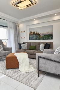 Nari by Edmor Suites