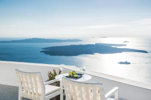 On The Rocks - Small Luxury Hotels of the World Santorini Greece