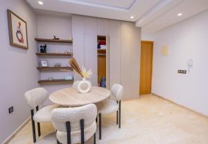 Central Hassan Apartment
