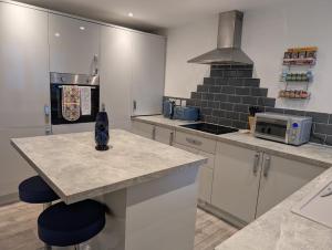 2-Bed Maisonette near Margate Sands Sleeps 6
