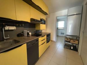 Deux pièces avec terrasse à 100m de la plage, animaux admis - FR-1-328-285