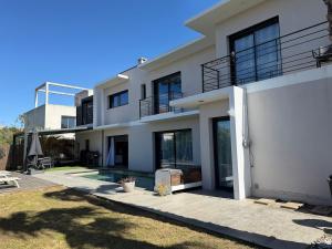 Magnifique Villa moderne à 10 minutes des plages
