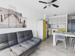 Appartement cosy 2 pièces cabine, terrasse, WIFI, parking privé, proche plage à Marseillan - FR-1-326-516