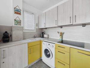 Appartement cosy 2 pièces cabine, terrasse, WIFI, parking privé, proche plage à Marseillan - FR-1-326-516