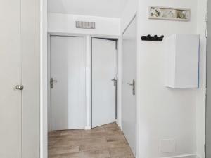 Appartement cosy 2 pièces cabine, terrasse, WIFI, parking privé, proche plage à Marseillan - FR-1-326-516