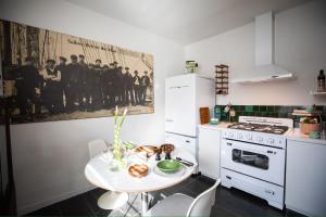 the reverie - romantic & eclectic with pool & hot tub at The Ponderosa