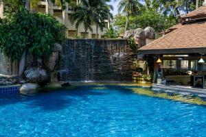 Horizon Karon Beach Resort & Spa