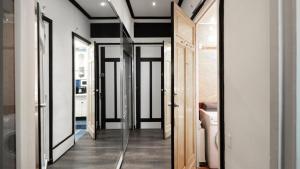 Signature Balcony Elysees