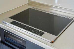 Tsutenkaku 1 min, JR, subway 2 min, single-family house, station close, Namba Shinsaibashi Kansai Airport Umeda, USJ direct