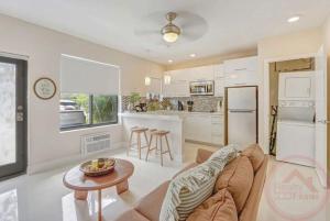 Open-Concept Urban Stay
