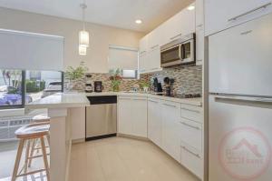 Open-Concept Urban Stay
