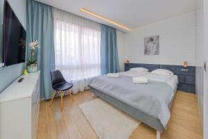 Forest Love - Aquarius