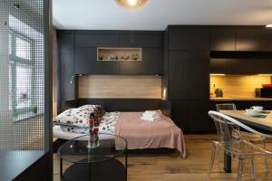 Moonlight Shadow Courtyard Studio in Old Town