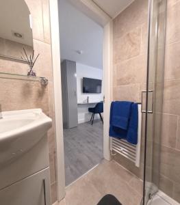 C - Spacious King Room City Centre Sheffield