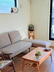Heart of Ikebukuro 3-Minute Walk from Kita-Ikebukuro Station Zen-Style Courtyard Designed by a Professional 3 Bedrooms LivingDining Room Sleeps 8 Two Bathrooms