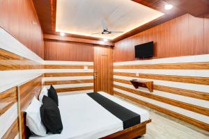 Hotel O 83146 Royal Residency