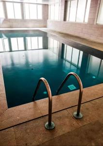 Appartement neuf & moderne avec clim, piscine & balcon,Proche Jemaa el-Fna & Guéliz